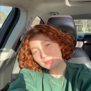 Meet your Posher, Abigail